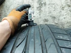 Гуми Летни 285/45R20, снимка 4