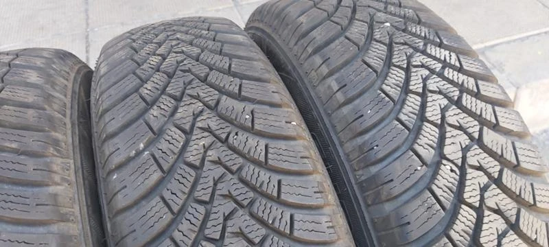 Гуми Зимни 165/70R14, снимка 3 - Гуми и джанти - 29888436