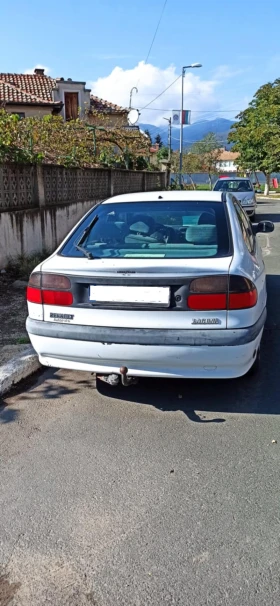 Renault Laguna 1.8 Теглич /Газ - изображение 2