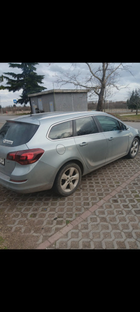 Opel Astra 2.0 cdti, снимка 4