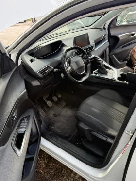 Обява за продажба на Peugeot 5008 5008 1.2бензин 2019 ~11 лв. - изображение 2