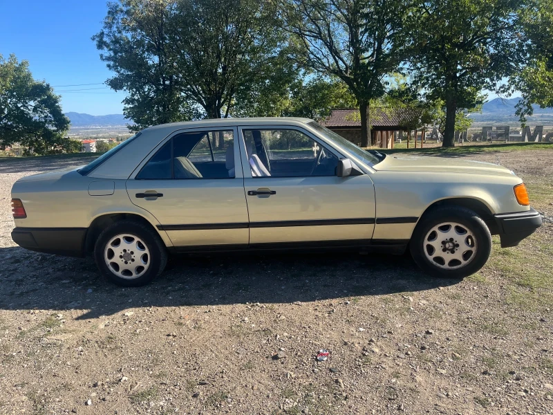 Mercedes-Benz 124, снимка 3 - Автомобили и джипове - 47423934