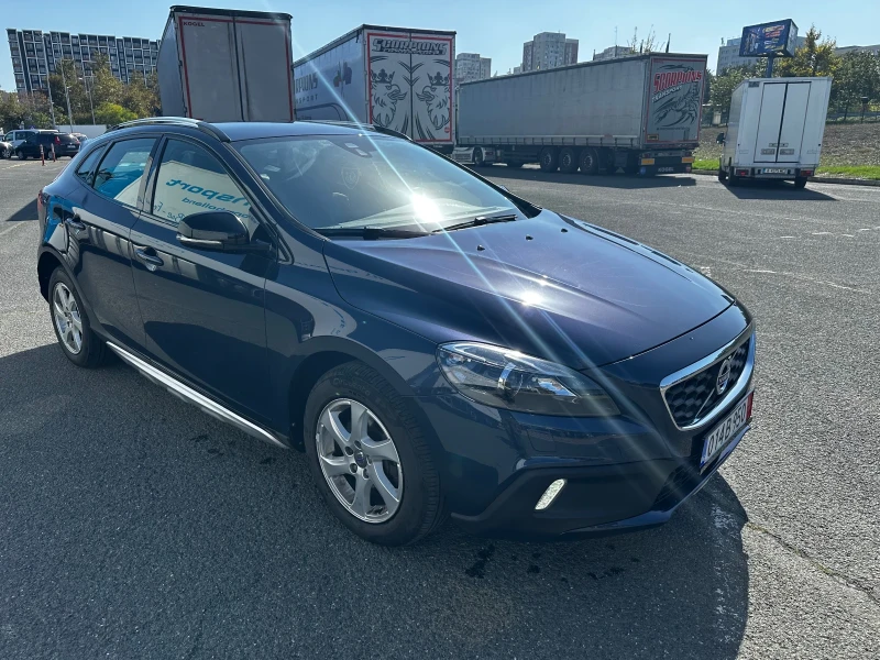 Volvo V40 Cross Country 2.0 ШВЕЙЦАРИЯ T4 AWD, снимка 3 - Автомобили и джипове - 47466633