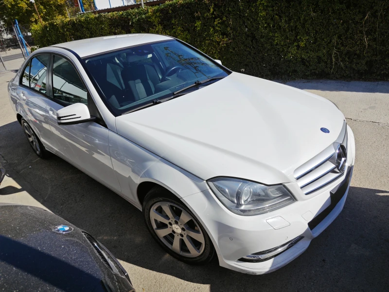 Mercedes-Benz C 200 cdi 2013g automat, снимка 3 - Автомобили и джипове - 47721328