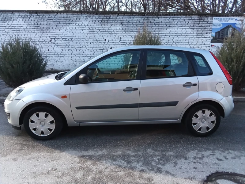 Ford Fiesta 1.3i-69kc. FACELIFT, снимка 4 - Автомобили и джипове - 48284729