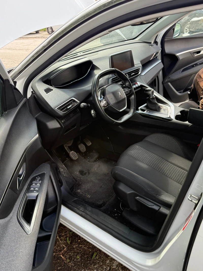 Peugeot 5008 5008 1.2бензин 2019, снимка 3 - Автомобили и джипове - 50507262