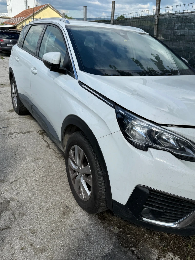 Peugeot 5008 5008 1.2бензин 2019, снимка 8 - Автомобили и джипове - 50507262