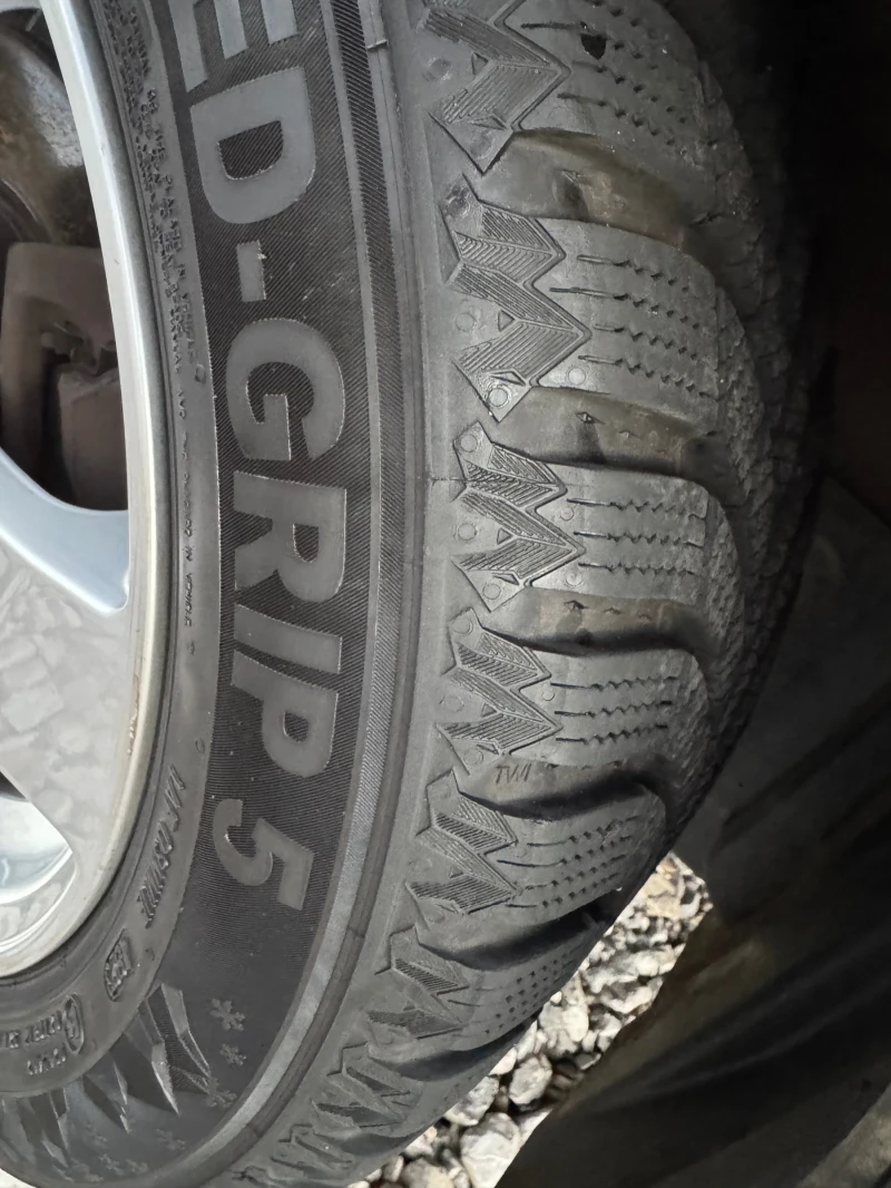 Suzuki Swift 1.5i KLIMA, снимка 9 - Автомобили и джипове - 52402214