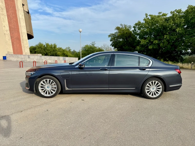 BMW 745 Le xDrive Pure Excellence Plug-In Hybrid, снимка 2 - Автомобили и джипове - 51943255
