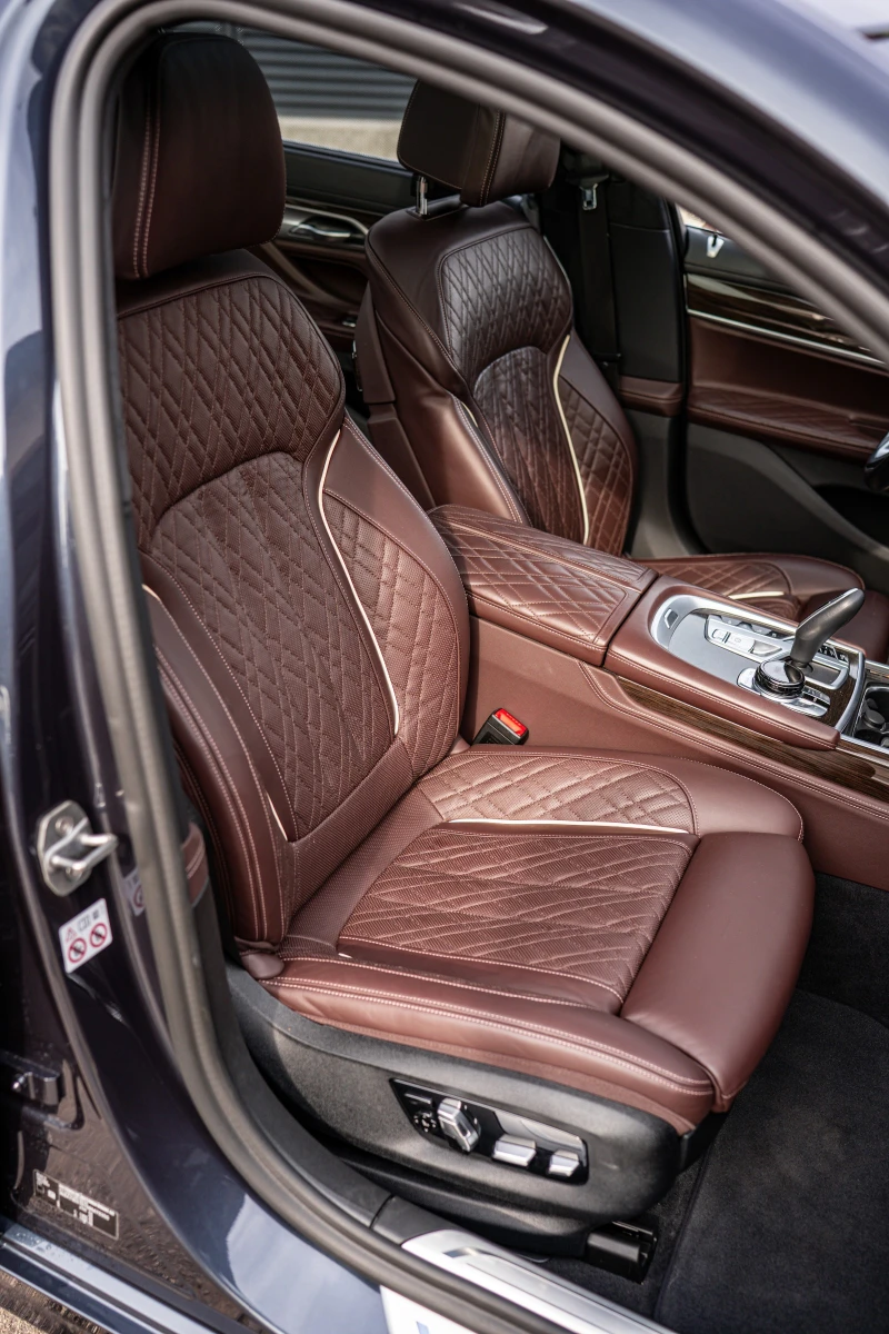 BMW 745 Le xDrive Pure Excellence Plug-In Hybrid, снимка 10 - Автомобили и джипове - 51943255