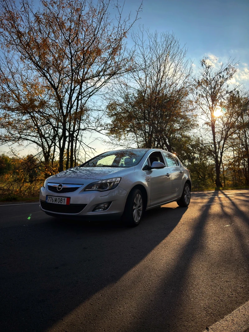 Opel Astra, снимка 2 - Автомобили и джипове - 52657167