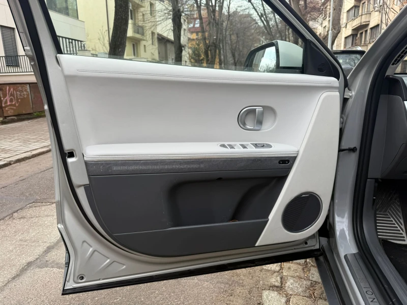 Hyundai Ioniq 5 4x4 , снимка 17 - Автомобили и джипове - 53122798