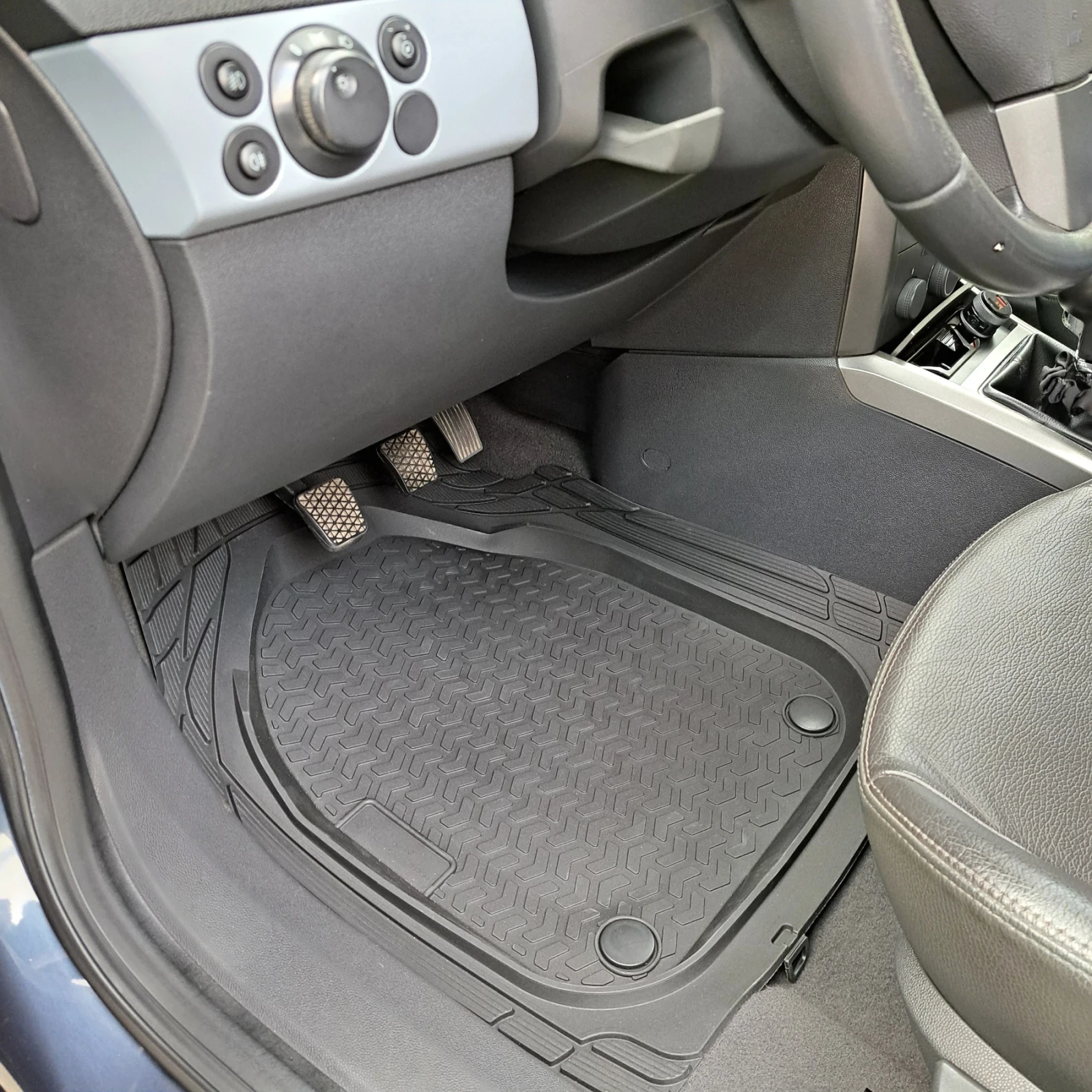 Opel Astra 2.0T  | Mobile.bg   13