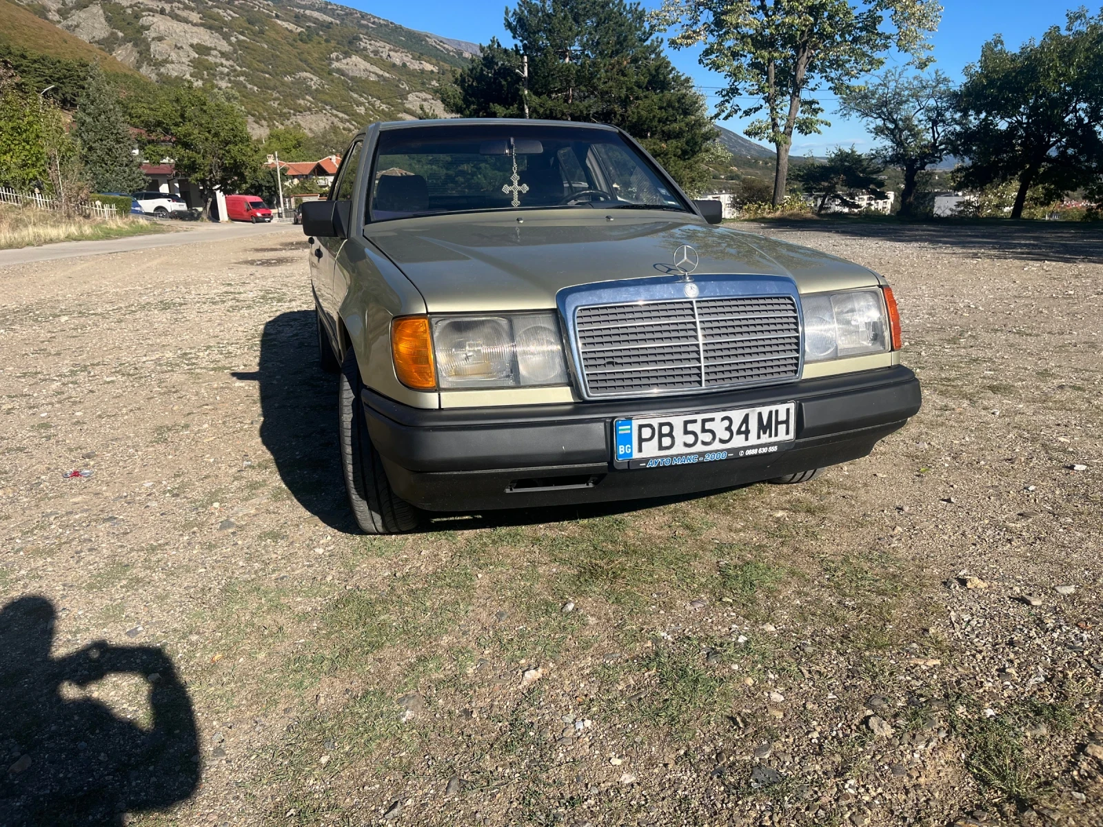 Mercedes-Benz 124  - изображение 9