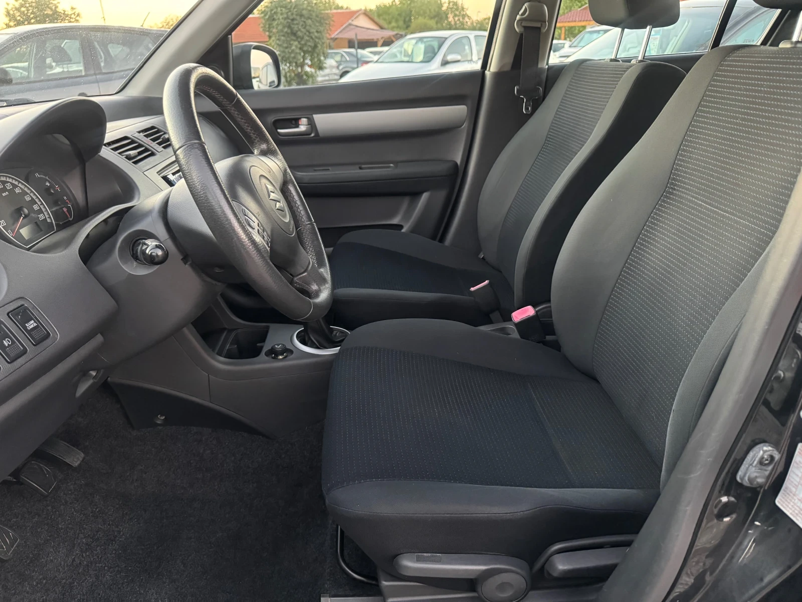 Suzuki Swift 1.5i KLIMA | Mobile.bg   13