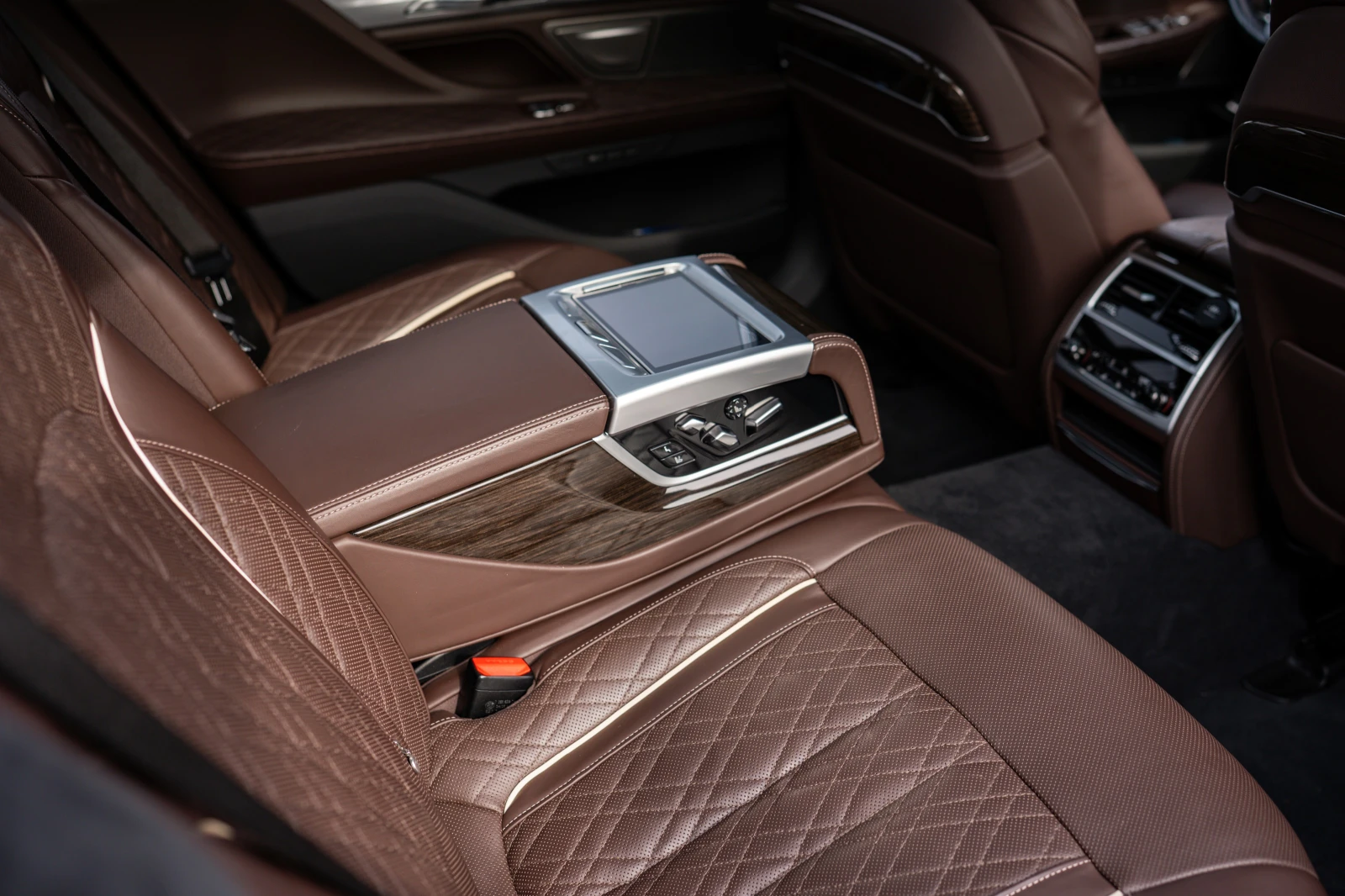 BMW 745 Le xDrive Pure Excellence Plug-In Hybrid | Mobile.bg   14