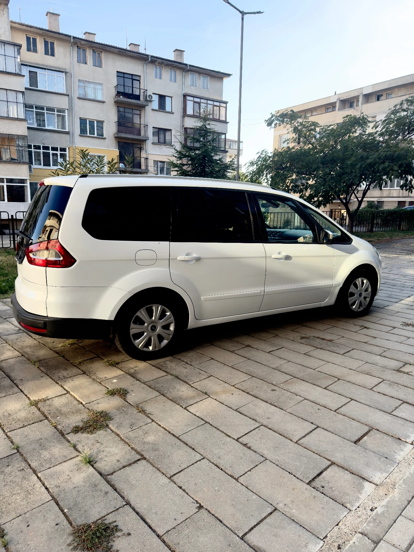 Ford Galaxy 2.0D - изображение 6