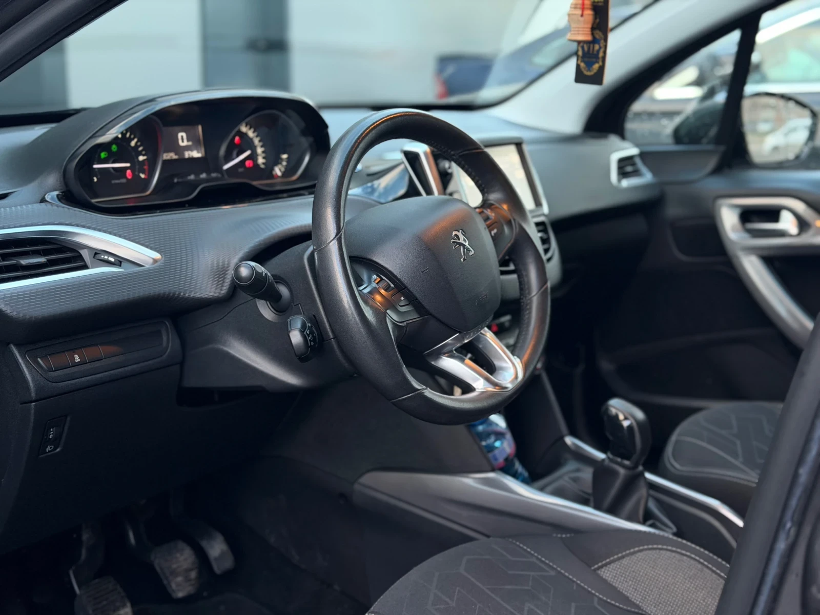 Peugeot 2008 1.2 PureTech/ VT?- Бензин - изображение 7