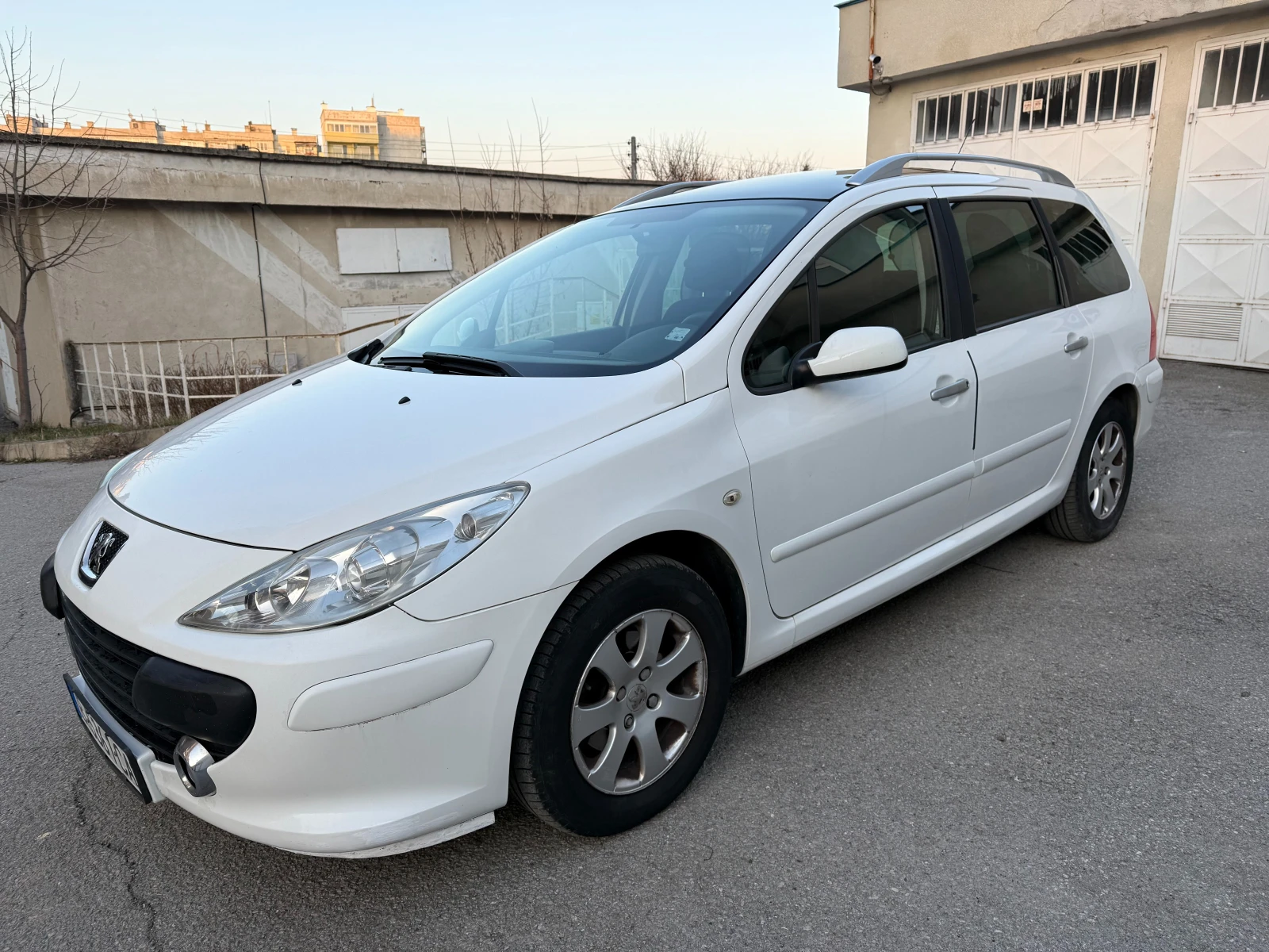 Peugeot 307 1.6I ГАЗ 7места