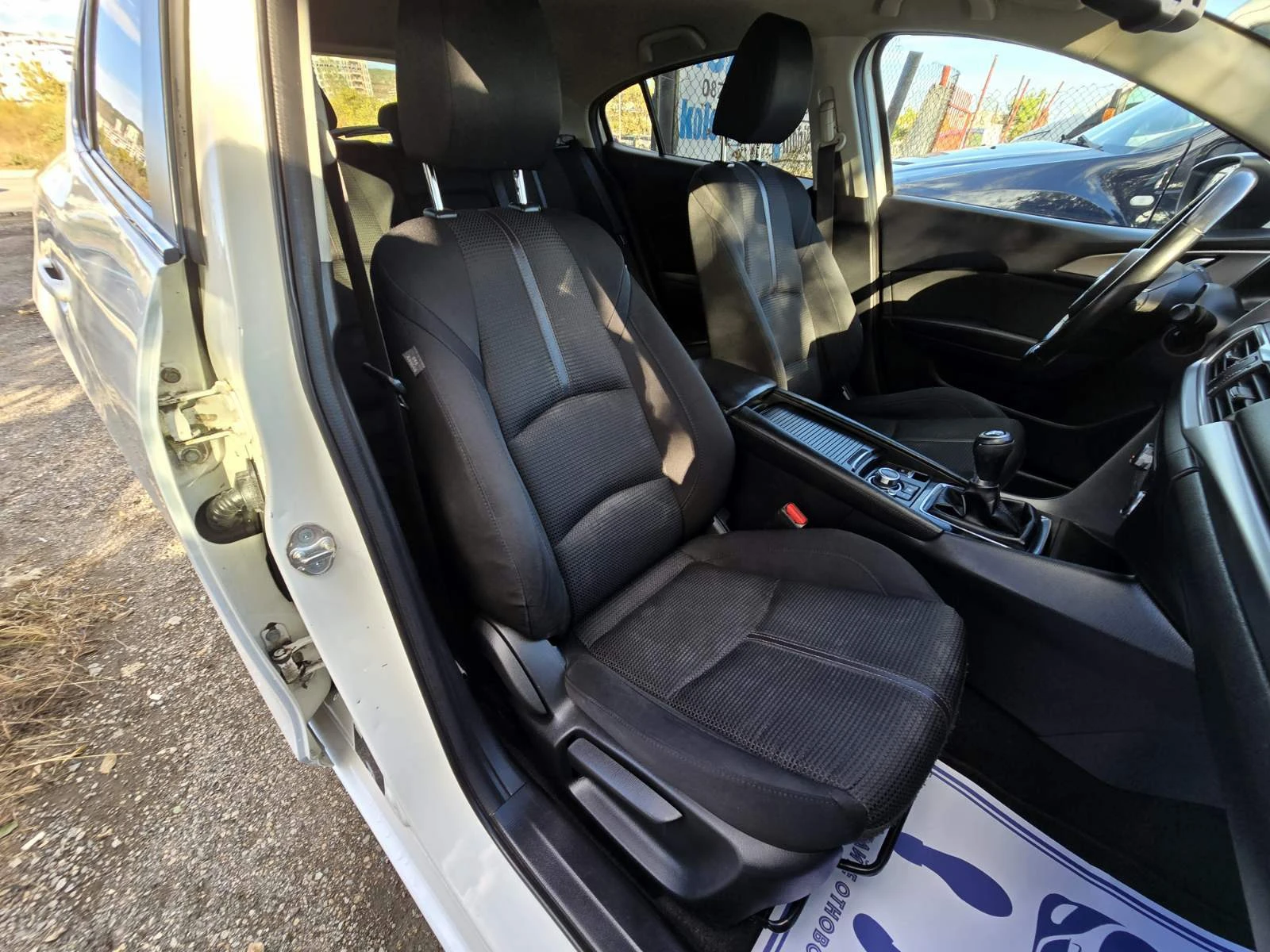 Mazda 3 КАТО НОВ/ФУЛ ЕКСТРИ/2.0i/SKYACTIV, снимка 13 - Автомобили и джипове - 53946568