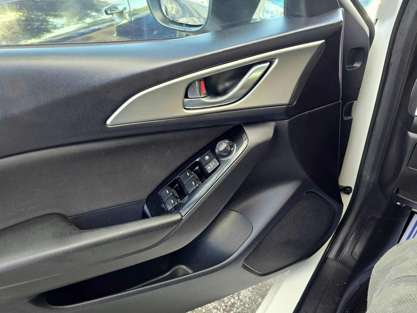 Mazda 3 КАТО НОВ/ФУЛ ЕКСТРИ/2.0i/SKYACTIV, снимка 8 - Автомобили и джипове - 53946568