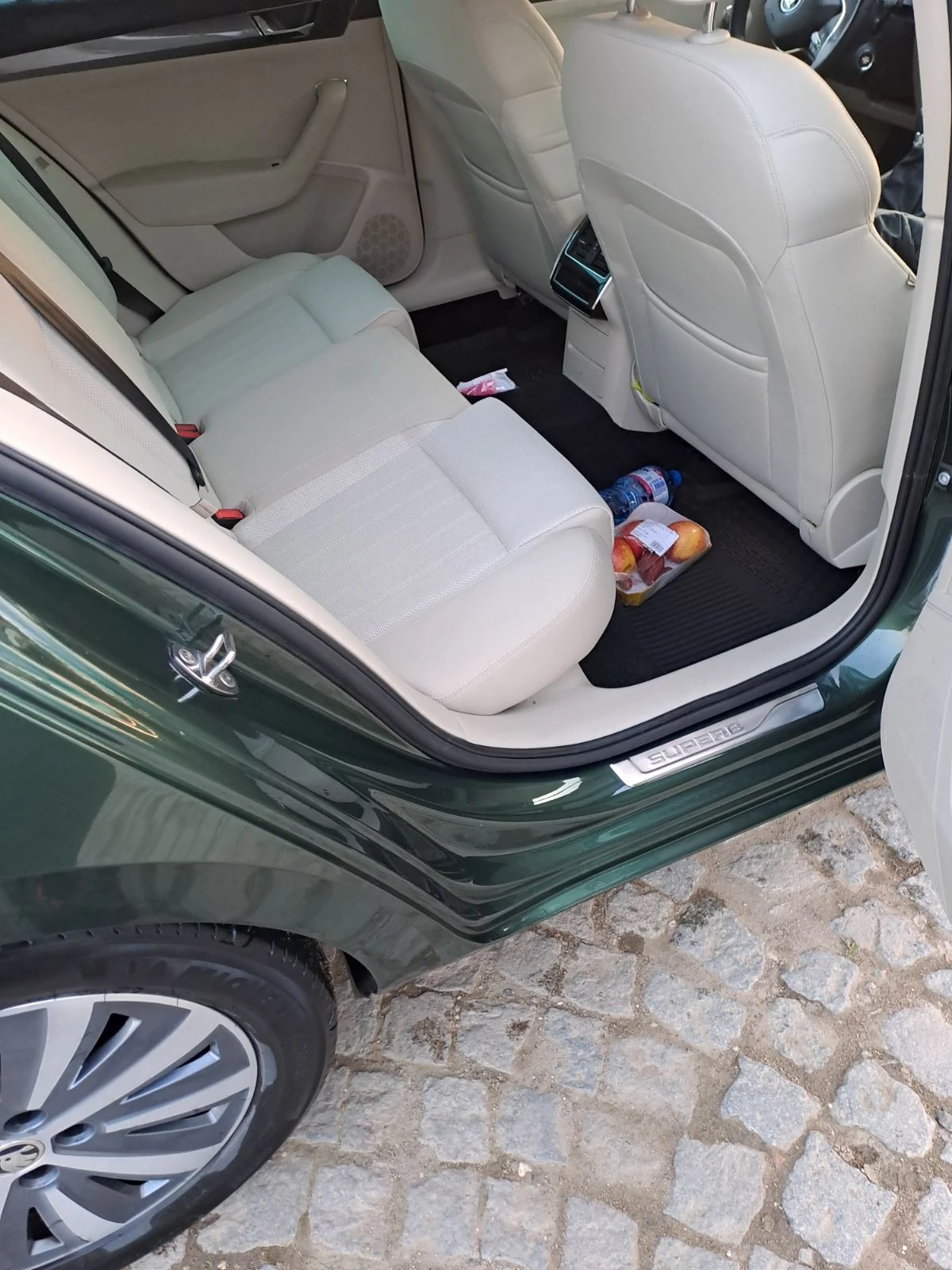 Skoda Superb, снимка 7 - Автомобили и джипове - 54169174