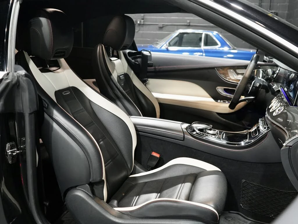 Mercedes-Benz E 53 AMG Cabriolet 4MATIC+ , снимка 11 - Автомобили и джипове - 54578175
