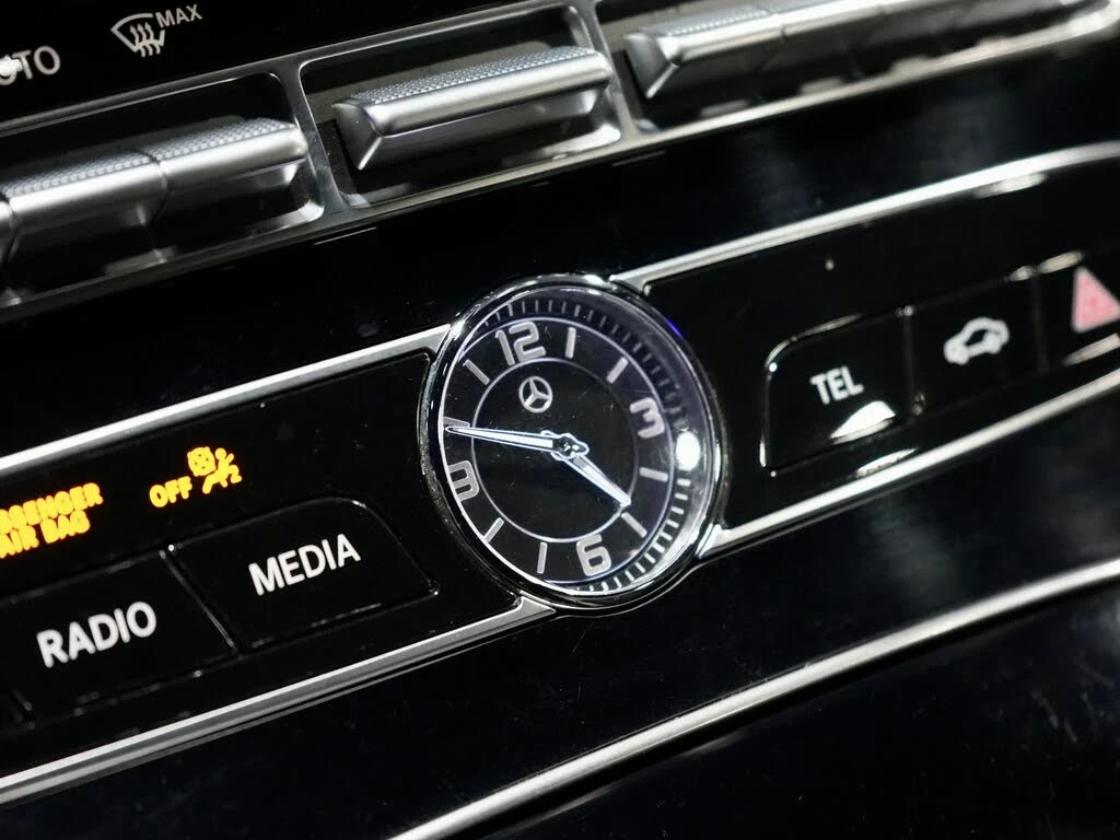 Mercedes-Benz E 53 AMG Cabriolet 4MATIC+ , снимка 14 - Автомобили и джипове - 54578175