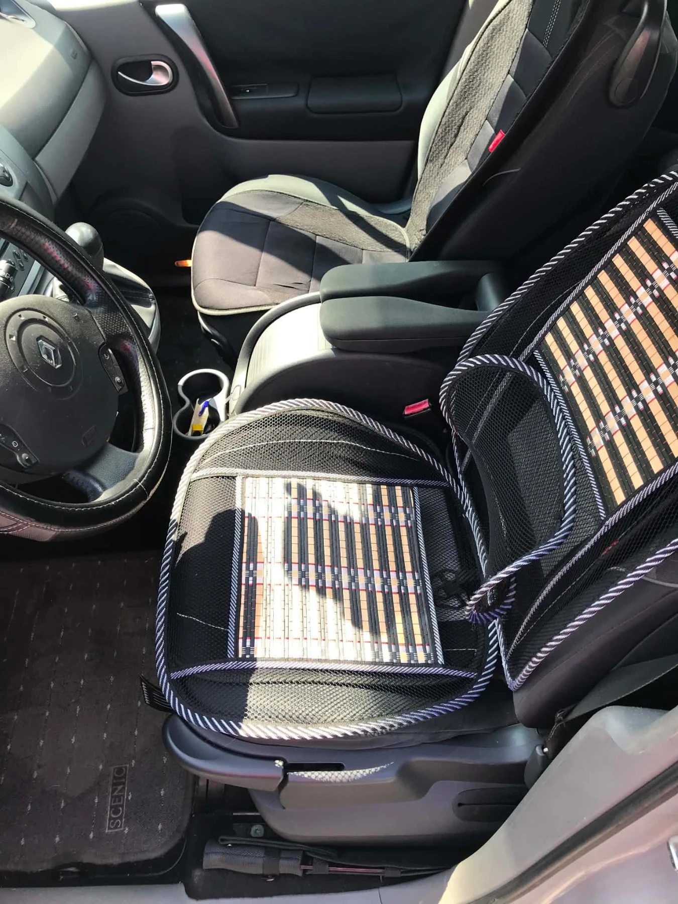 Renault Scenic, снимка 9 - Автомобили и джипове - 55346737