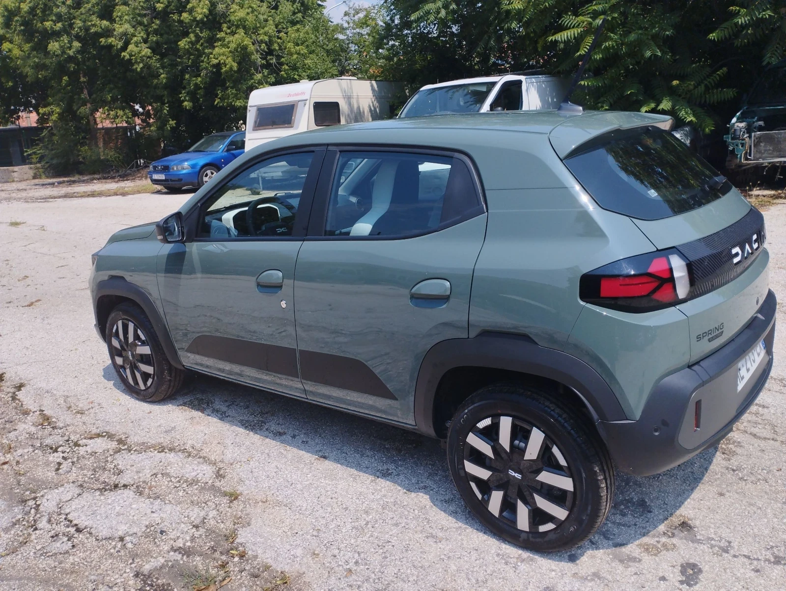 Dacia Spring, снимка 6 - Автомобили и джипове - 55364405