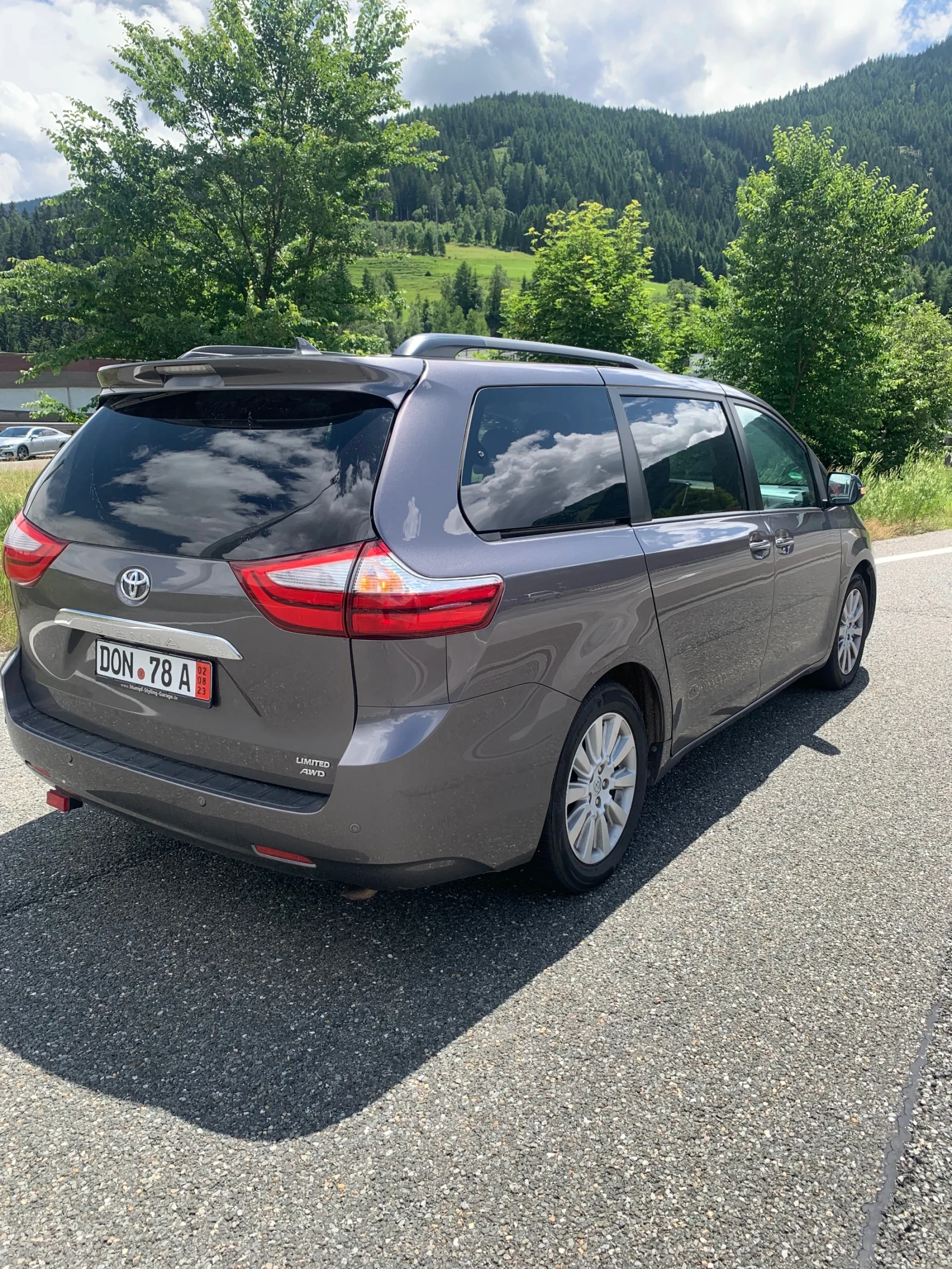 Toyota Sienna, снимка 2 - Автомобили и джипове - 55364929