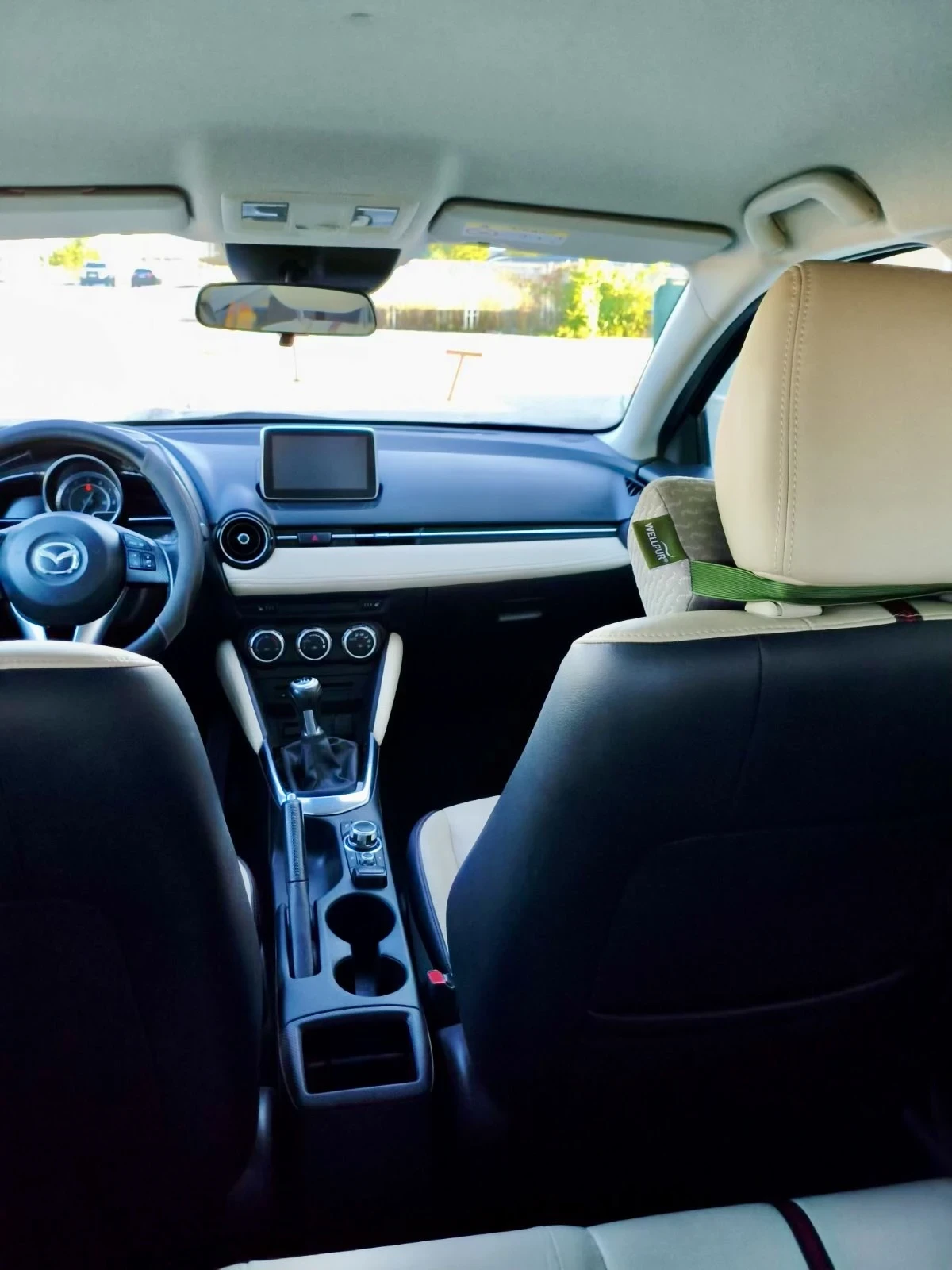 Mazda 2  , 1.5i (с верига) - бензин, снимка 16 - Автомобили и джипове - 55483575
