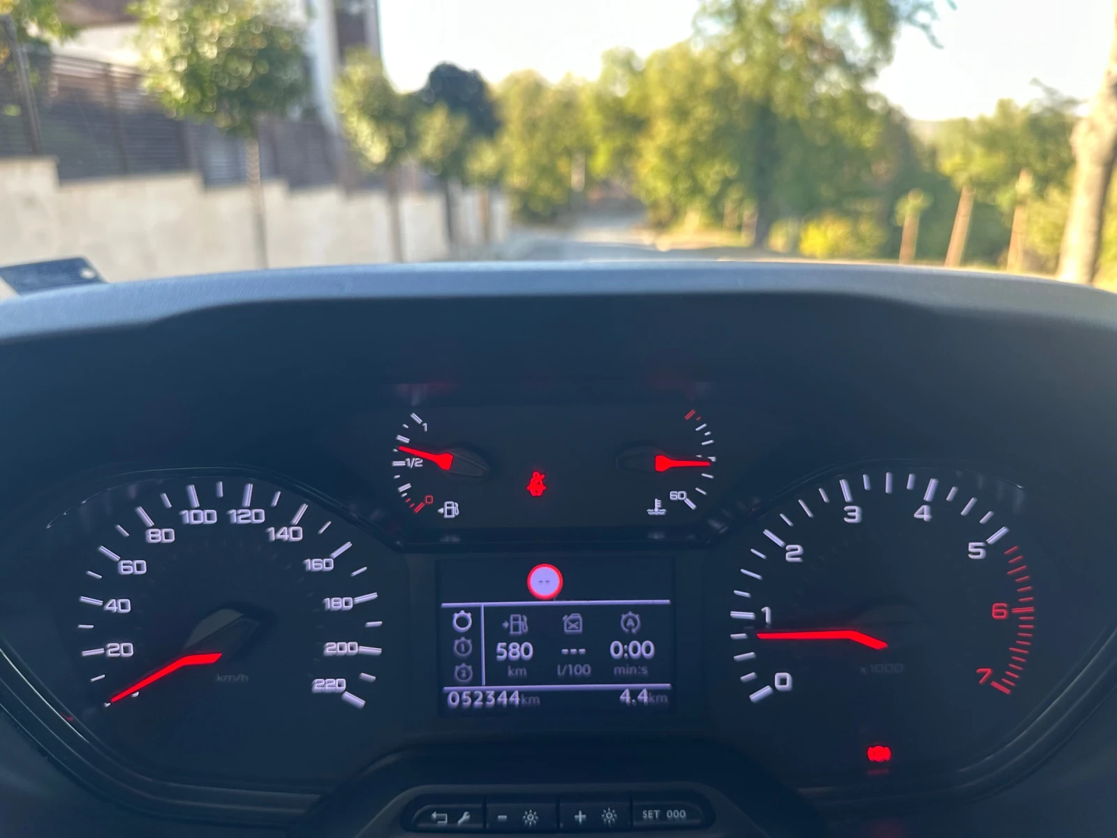 Peugeot Rifter HDI 7 Местен, снимка 14 - Автомобили и джипове - 56537730