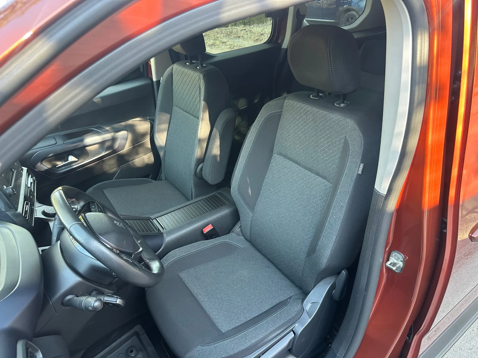Peugeot Rifter HDI 7 Местен, снимка 10 - Автомобили и джипове - 56537730