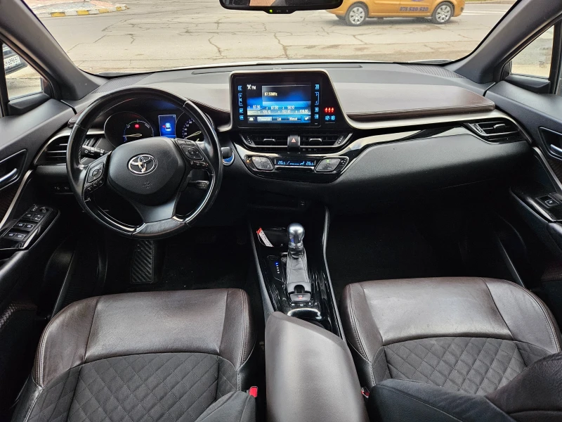 Toyota C-HR 1.8 Hybrid, Luxury, Подгрев, Park Assist!, снимка 10 - Автомобили и джипове - 48232287