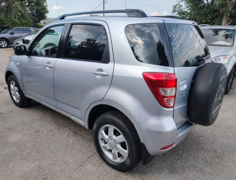 Daihatsu Rocky 1.5vvt-i/4x4, снимка 5 - Автомобили и джипове - 51145846