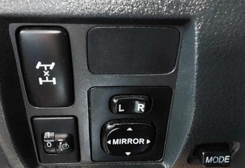 Daihatsu Rocky 1.5vvt-i/4x4, снимка 10 - Автомобили и джипове - 51145846