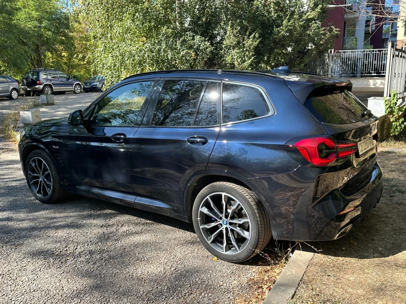 BMW X3 30e M-sport-HUD-Keyless, снимка 2 - Автомобили и джипове - 52240147