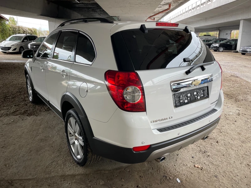 Chevrolet Captiva 2.0VCDI-6+ 1м.-4x4-КСЕНОН-NAVI-КАМЕРА-КОЖА С ПОДГР, снимка 6 - Автомобили и джипове - 52257954