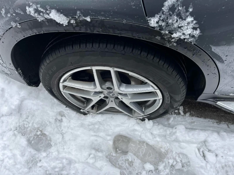 Mercedes-Benz GLC * 300 * CARFAX * ЦЕНА ДО БГ, снимка 9 - Автомобили и джипове - 53393057