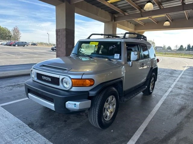 Toyota Fj cruiser КРАЙНА ЦЕНА БЕЗ РЪЖДА - изображение 2