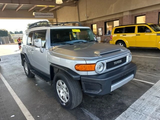 Toyota Fj cruiser КРАЙНА ЦЕНА БЕЗ РЪЖДА - изображение 4