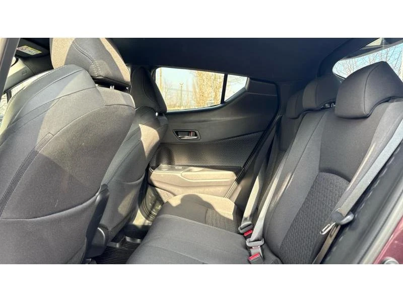 Toyota C-HR  2.0 HYB E-CVT CLUB BITONE, снимка 11 - Автомобили и джипове - 52876733