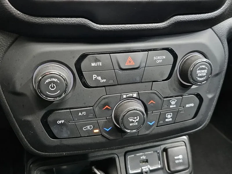 Jeep Renegade 2.4 LONGITUDE HIGH, снимка 16 - Автомобили и джипове - 55705546