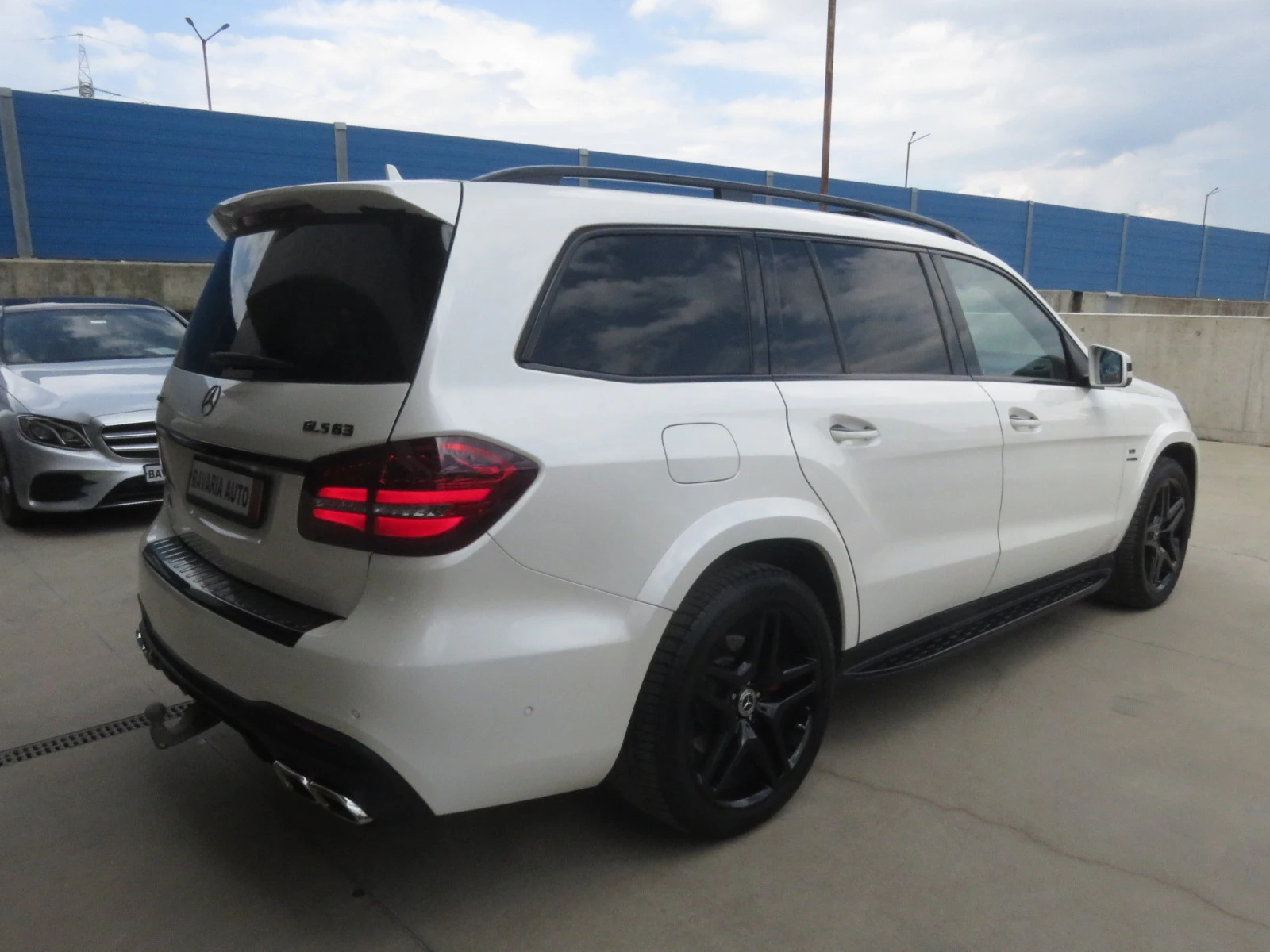 Mercedes-Benz GLS 63 AMG 3xTV, Вакуми, Oбдухване, Mасажи, Nappa, Keyless-Go - изображение 3