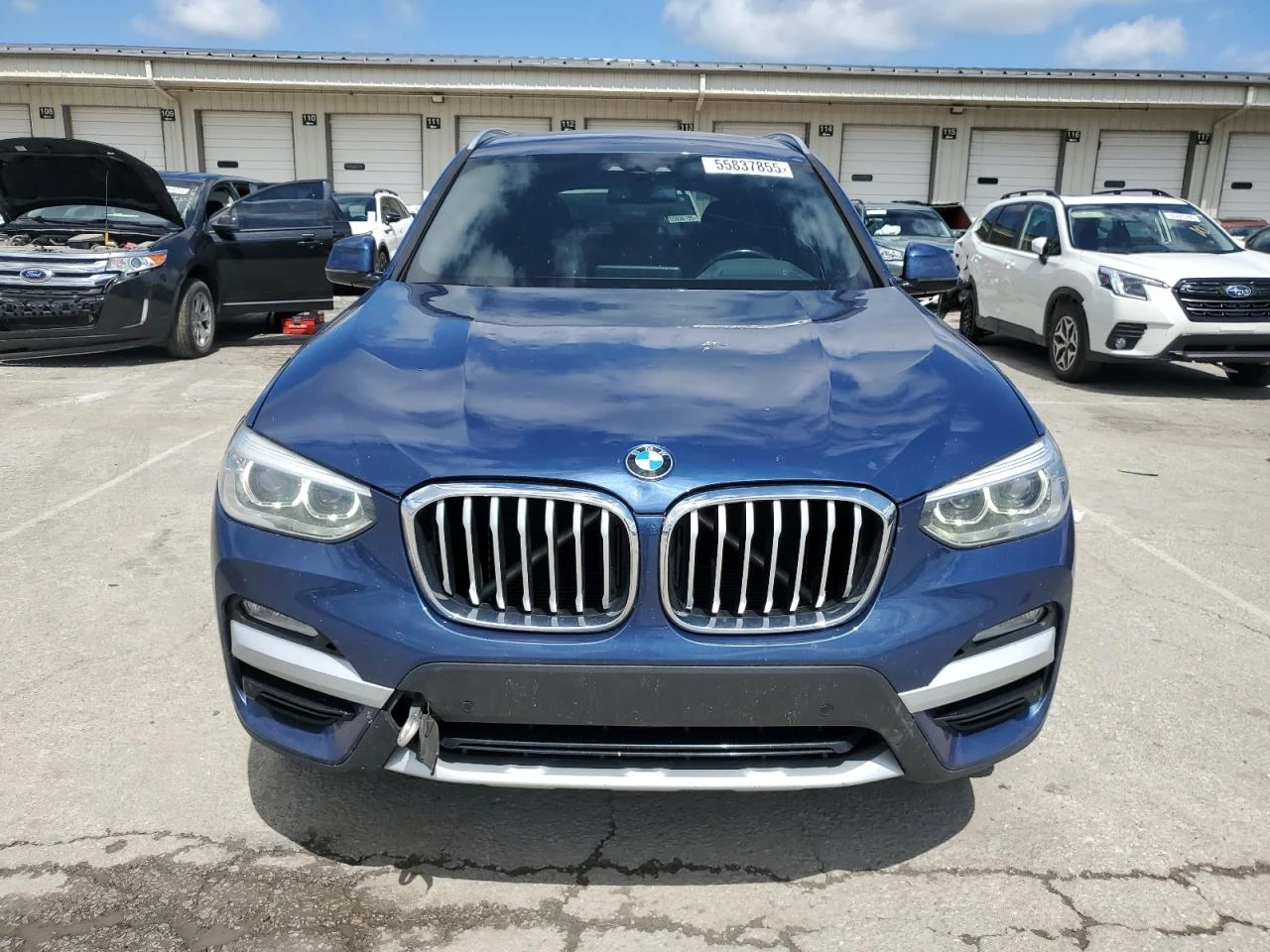 BMW X3 xDrive30i* Ambient* Carplay* Подгрев* Пано* Камера - изображение 5