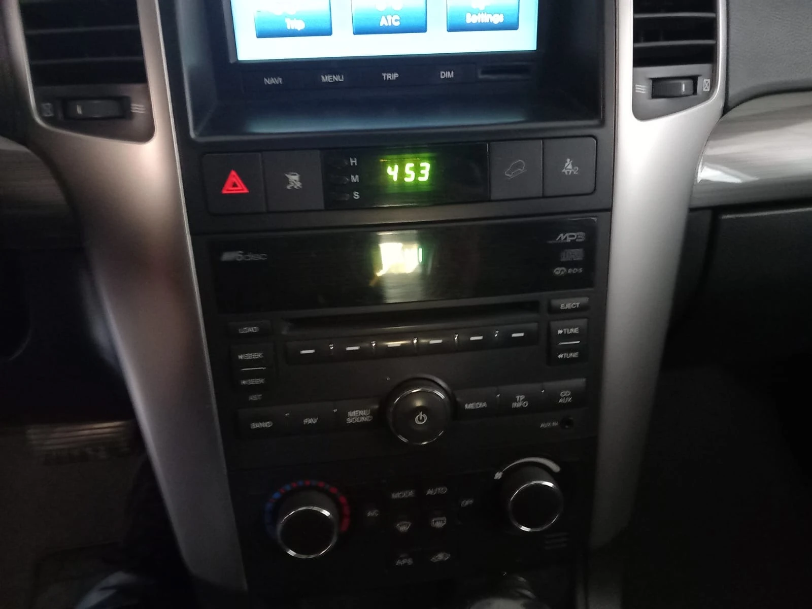 Chevrolet Captiva 2.0CDTI-6+ 1м.4x4-КСЕНОН-NAVI-КАМЕРА-КОЖА С ПОДГРЕ - изображение 8