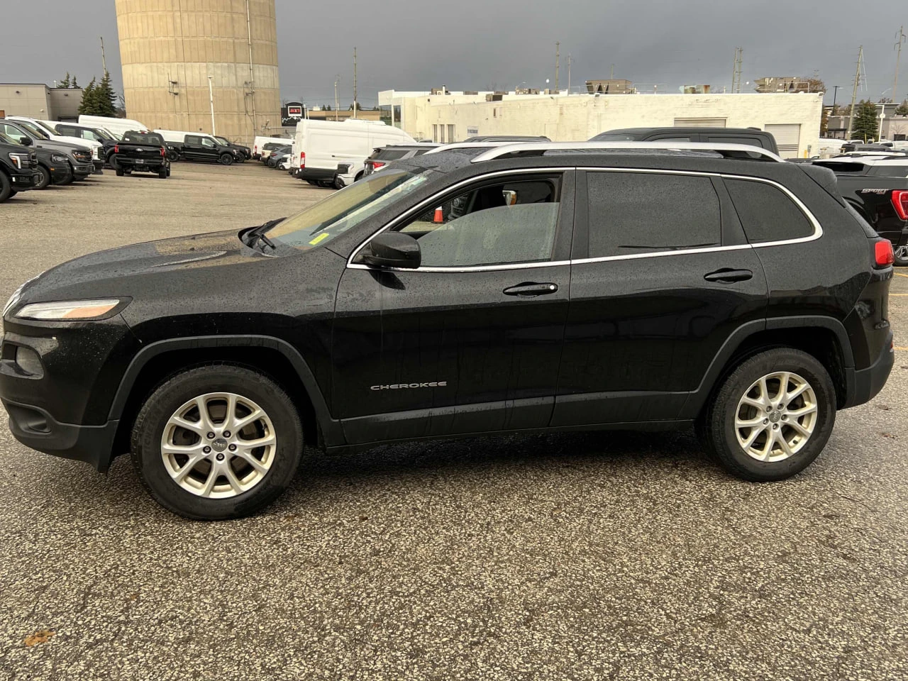 Jeep Cherokee CARFAX* АВТОФИНАНСИРАНЕ* БЕЗ ПЪРВОНАЧАЛНА ВНОСКА*  - изображение 2