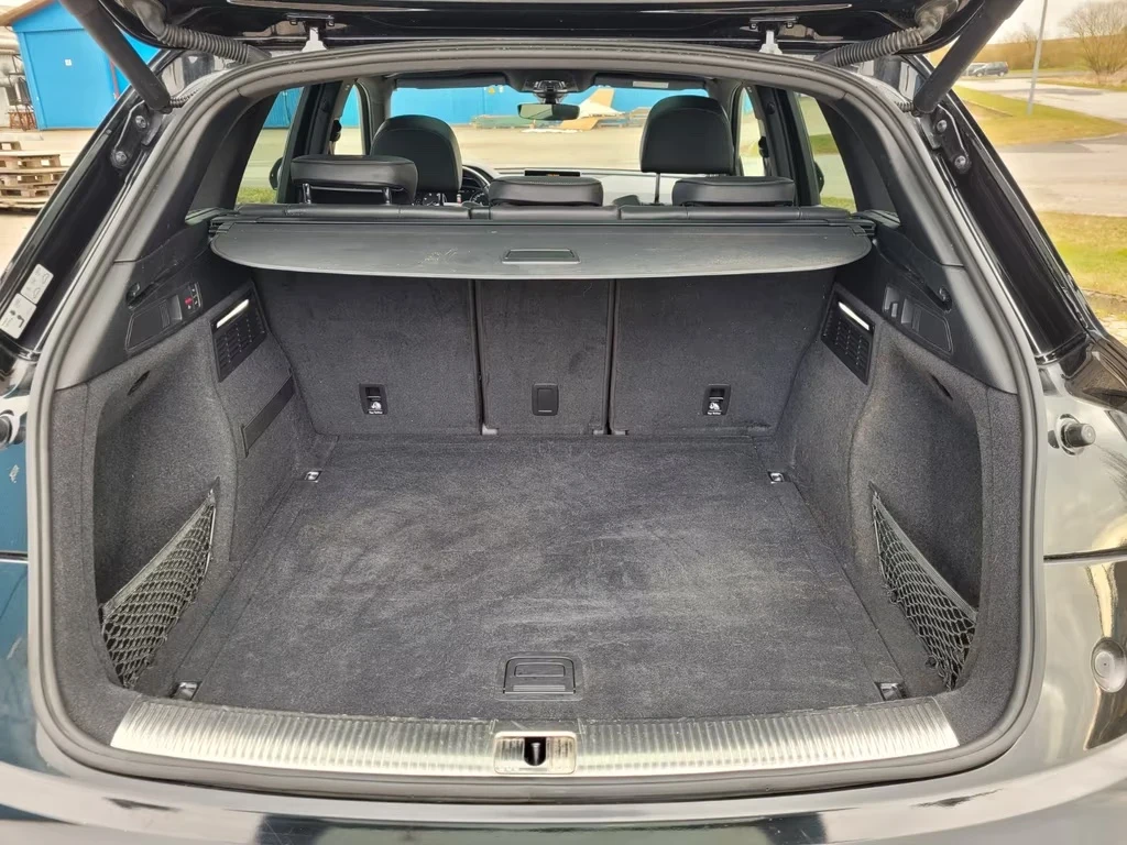 Audi Q5 40 TDI quattro sport 190ps, снимка 13 - Автомобили и джипове - 53894357