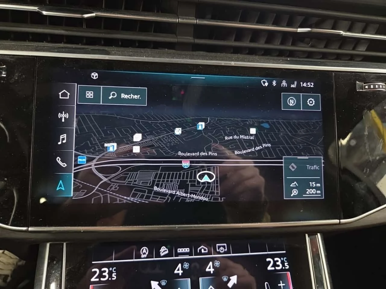 Audi Q7 * 360 КАМЕРА* ОБДУХВАНЕ* 2 ЧИФТА ГУМИ* 2 КЛЮЧА* , снимка 12 - Автомобили и джипове - 54739407